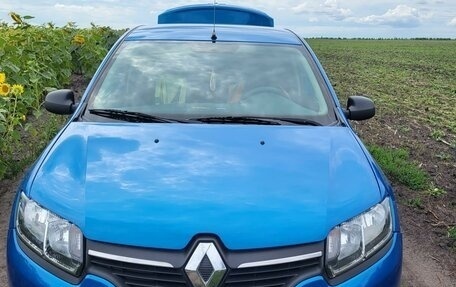 Renault Logan II, 2014 год, 850 000 рублей, 1 фотография