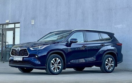 Toyota Highlander, 2022 год, 4 фотография