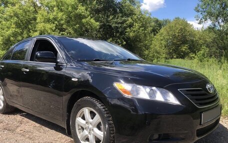 Toyota Camry, 2008 год, 910 000 рублей, 1 фотография