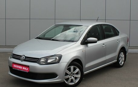 Volkswagen Polo VI (EU Market), 2013 год, 700 000 рублей, 1 фотография