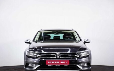 Volkswagen Passat B8 рестайлинг, 2018 год, 2 фотография