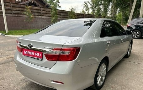 Toyota Camry, 2011 год, 1 750 000 рублей, 5 фотография