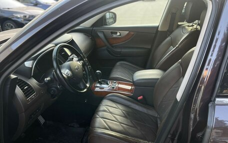 Infiniti QX70, 2014 год, 2 650 000 рублей, 9 фотография