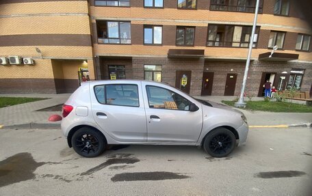 Renault Sandero II рестайлинг, 2014 год, 500 000 рублей, 5 фотография