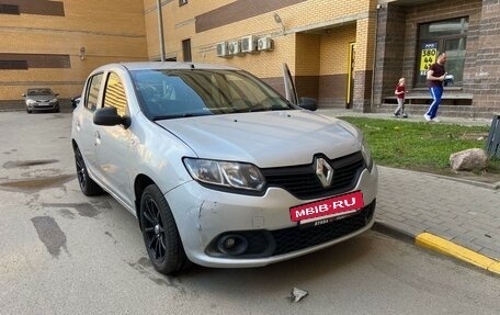 Renault Sandero II рестайлинг, 2014 год, 500 000 рублей, 3 фотография