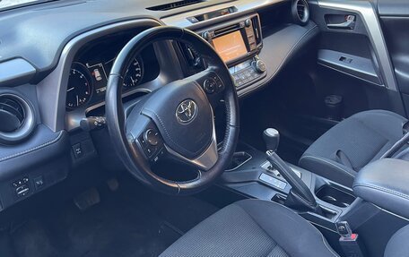 Toyota RAV4, 2015 год, 2 500 000 рублей, 6 фотография