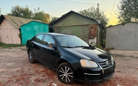 Volkswagen Jetta VI, 2010 год, 850 000 рублей, 2 фотография