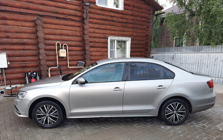 Volkswagen Jetta VI, 2017 год, 1 490 000 рублей, 2 фотография