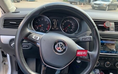 Volkswagen Jetta VI, 2015 год, 1 790 000 рублей, 6 фотография