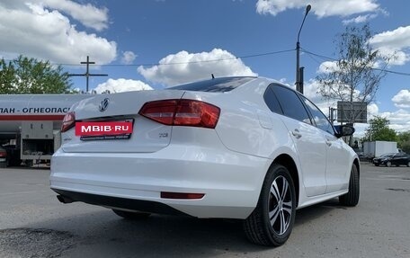 Volkswagen Jetta VI, 2015 год, 1 790 000 рублей, 3 фотография