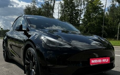 Tesla Model Y I, 2022 год, 6 000 000 рублей, 3 фотография