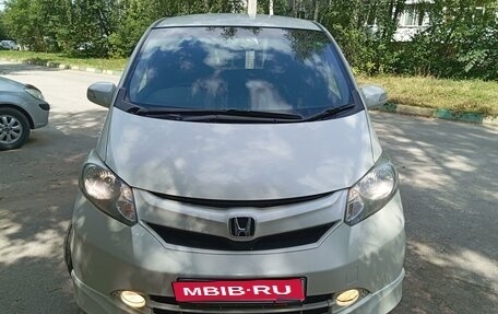 Honda Freed I, 2010 год, 1 350 000 рублей, 1 фотография