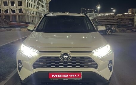 Toyota RAV4, 2019 год, 4 200 000 рублей, 1 фотография