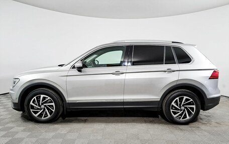 Volkswagen Tiguan II, 2018 год, 3 230 800 рублей, 8 фотография