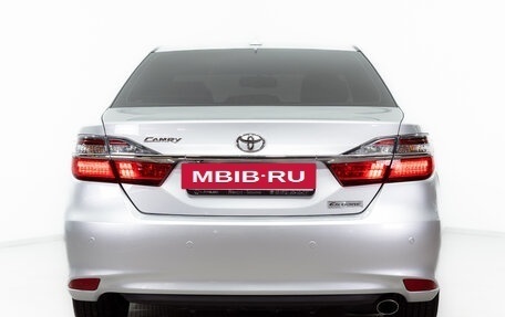 Toyota Camry, 2017 год, 2 649 000 рублей, 6 фотография