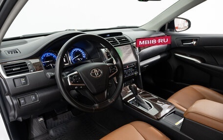 Toyota Camry, 2017 год, 2 649 000 рублей, 14 фотография