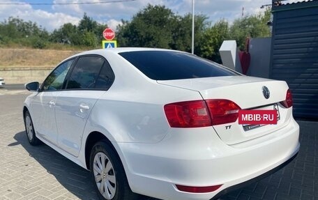 Volkswagen Jetta VI, 2013 год, 950 000 рублей, 6 фотография