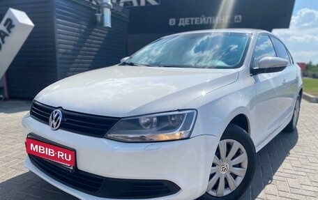 Volkswagen Jetta VI, 2013 год, 950 000 рублей, 15 фотография