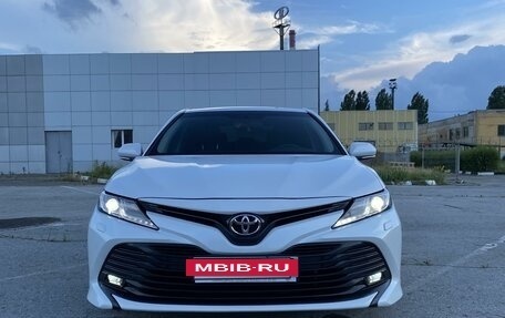 Toyota Camry, 2018 год, 3 фотография