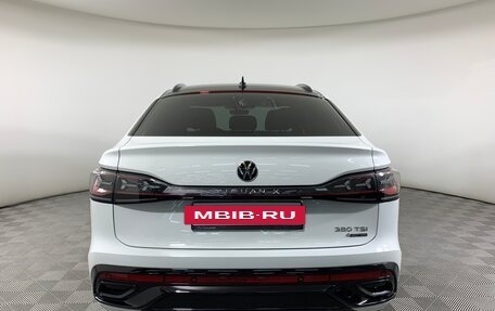 Volkswagen Tiguan II, 2023 год, 4 890 000 рублей, 6 фотография