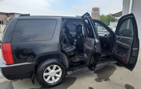 Cadillac Escalade III, 2008 год, 1 777 000 рублей, 3 фотография