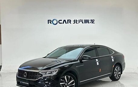 Volkswagen Passat B8 рестайлинг, 2021 год, 2 470 000 рублей, 1 фотография