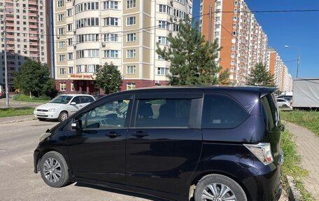 Honda Freed I, 2011 год, 1 350 000 рублей, 6 фотография