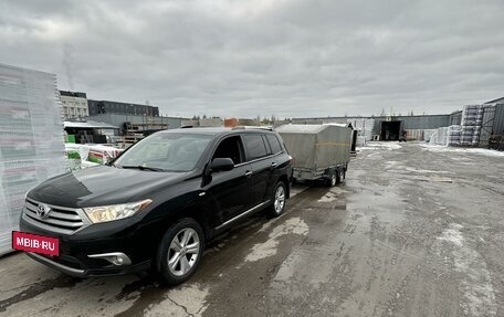 Toyota Highlander III, 2010 год, 2 080 000 рублей, 10 фотография