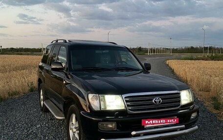 Toyota Land Cruiser 100 рестайлинг 2, 2002 год, 1 900 000 рублей, 5 фотография