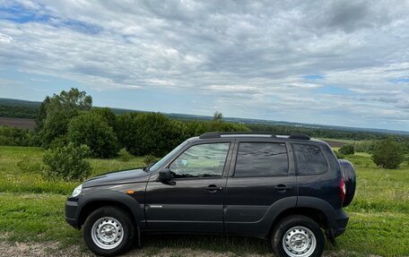 Chevrolet Niva I рестайлинг, 2017 год, 850 000 рублей, 6 фотография