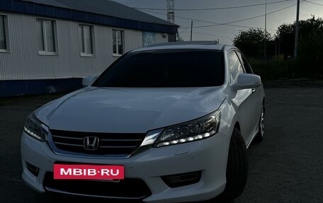 Honda Accord IX рестайлинг, 2013 год, 1 900 000 рублей, 6 фотография