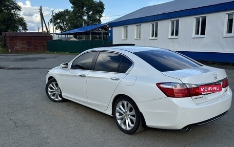 Honda Accord IX рестайлинг, 2013 год, 1 900 000 рублей, 14 фотография