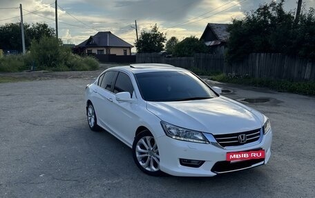 Honda Accord IX рестайлинг, 2013 год, 1 900 000 рублей, 11 фотография