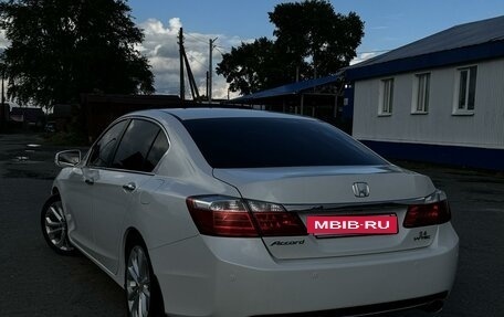 Honda Accord IX рестайлинг, 2013 год, 1 900 000 рублей, 15 фотография