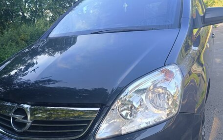 Opel Zafira B, 2011 год, 2 фотография