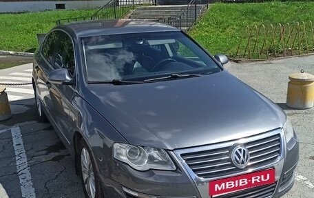 Volkswagen Passat B6, 2005 год, 650 000 рублей, 3 фотография