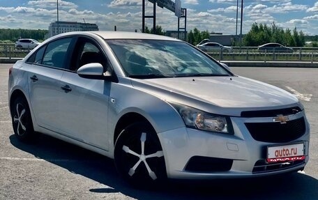 Chevrolet Cruze II, 2011 год, 957 000 рублей, 1 фотография