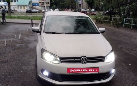 Volkswagen Polo VI (EU Market), 2013 год, 520 000 рублей, 2 фотография