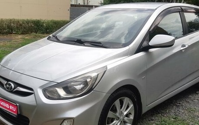 Hyundai Solaris II рестайлинг, 2011 год, 1 050 000 рублей, 1 фотография