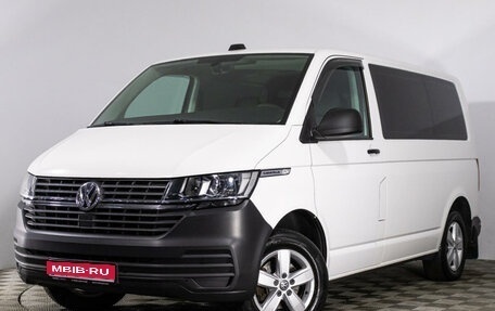 Volkswagen Caravelle T6 рестайлинг, 2021 год, 3 800 000 рублей, 1 фотография