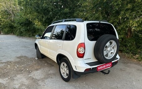 Chevrolet Niva I рестайлинг, 2012 год, 685 000 рублей, 4 фотография