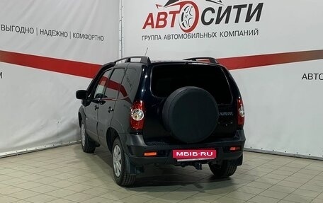 Chevrolet Niva I рестайлинг, 2018 год, 940 000 рублей, 5 фотография