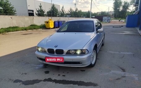 BMW 5 серия, 2001 год, 550 000 рублей, 1 фотография