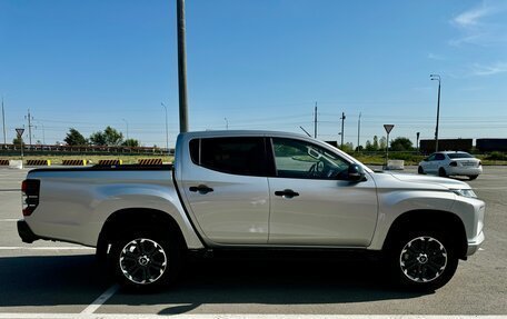 Mitsubishi L200 IV рестайлинг, 2023 год, 4 700 000 рублей, 2 фотография