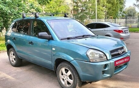 Hyundai Tucson III, 2007 год, 595 000 рублей, 2 фотография