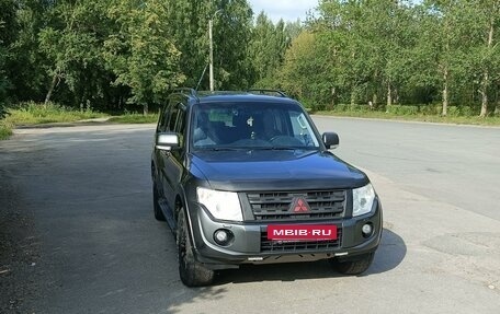 Mitsubishi Pajero IV, 2012 год, 2 500 000 рублей, 2 фотография