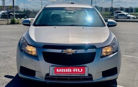 Chevrolet Cruze II, 2011 год, 957 000 рублей, 2 фотография