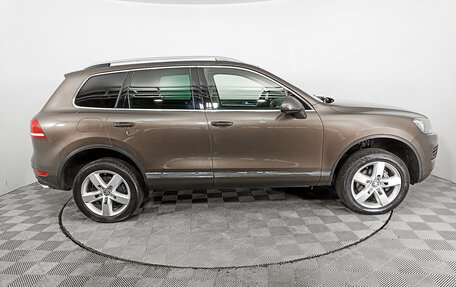 Volkswagen Touareg III, 2013 год, 2 358 000 рублей, 4 фотография