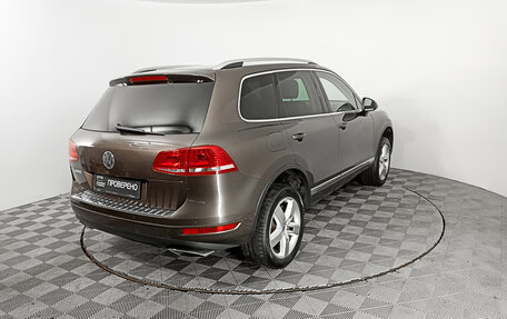 Volkswagen Touareg III, 2013 год, 2 358 000 рублей, 5 фотография