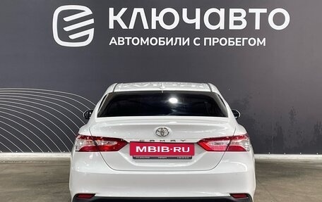 Toyota Camry, 2019 год, 2 670 000 рублей, 6 фотография